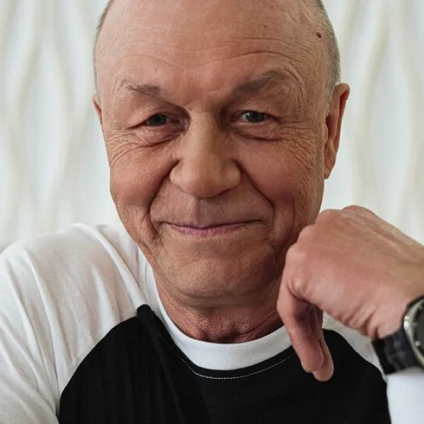 Александр